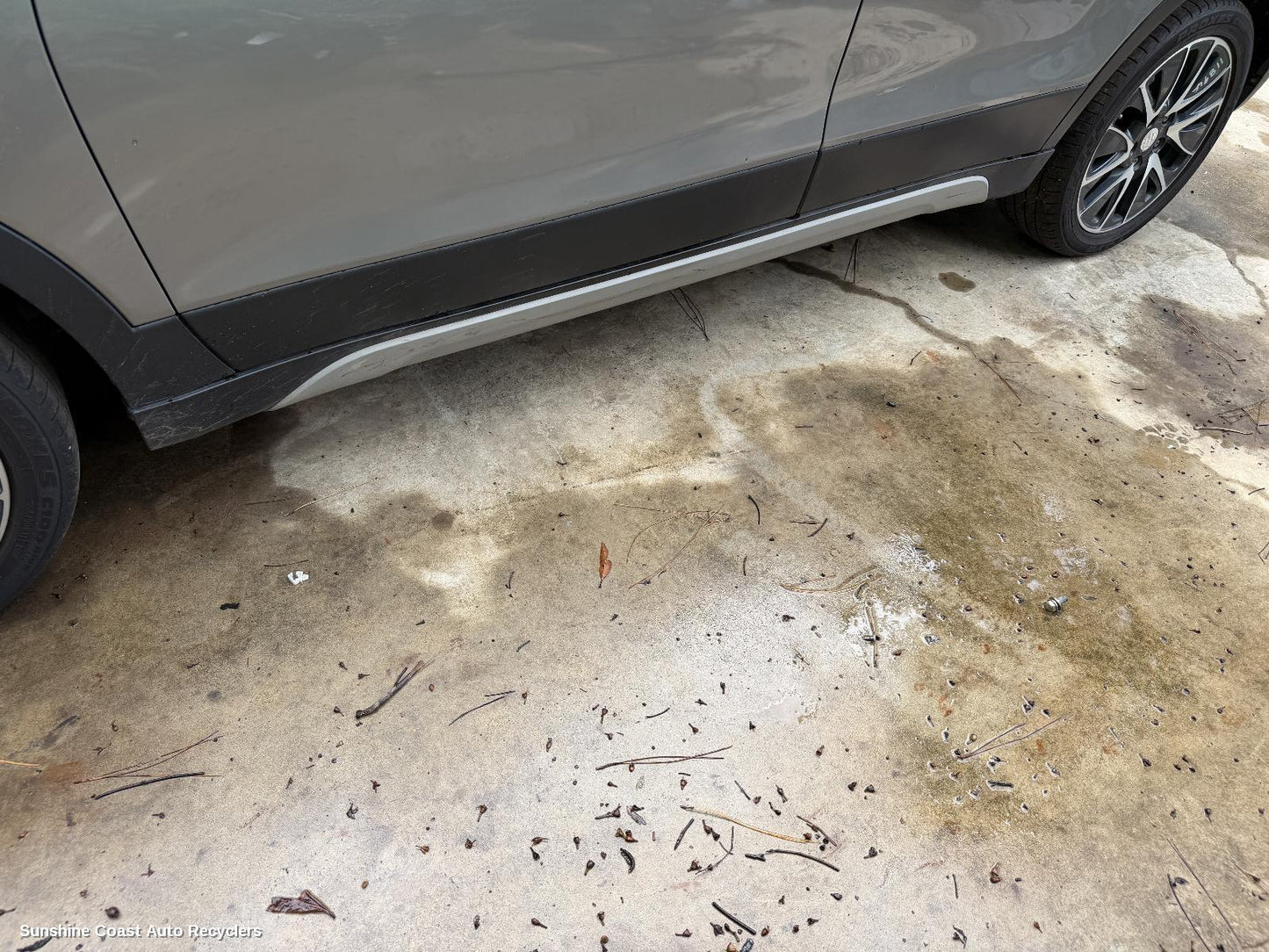 2014 Suzuki S-cross Side Step Skirt