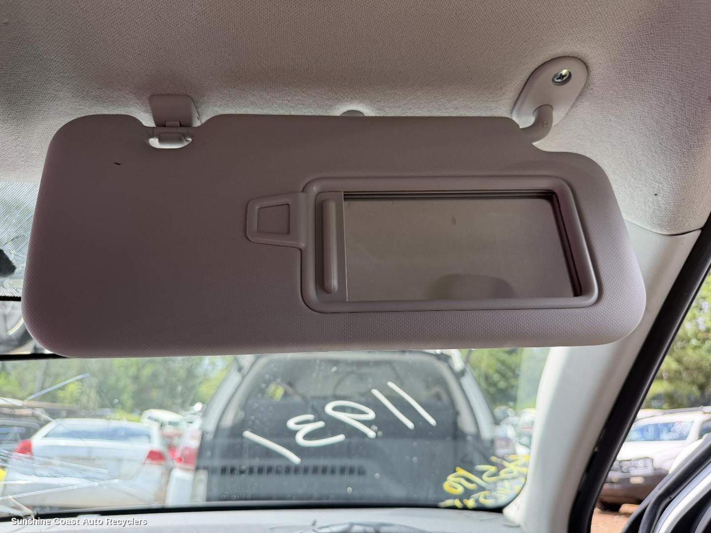 2019-2025 Hyundai Venue Sunvisor