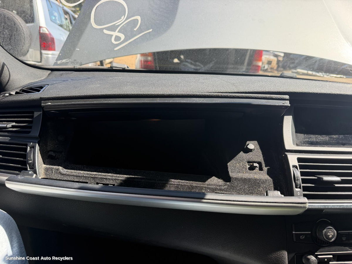 2006-2013 Bmw X5 Glove Box