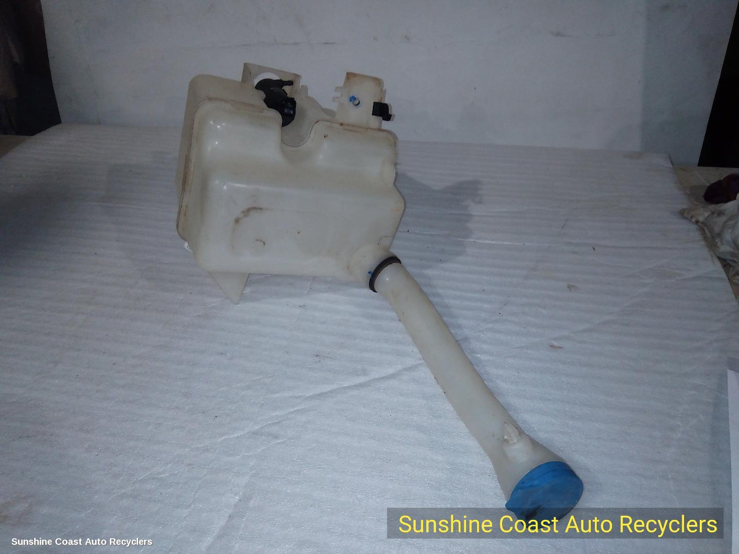 2021 Ldv Deliver 9 Washer Bottle
