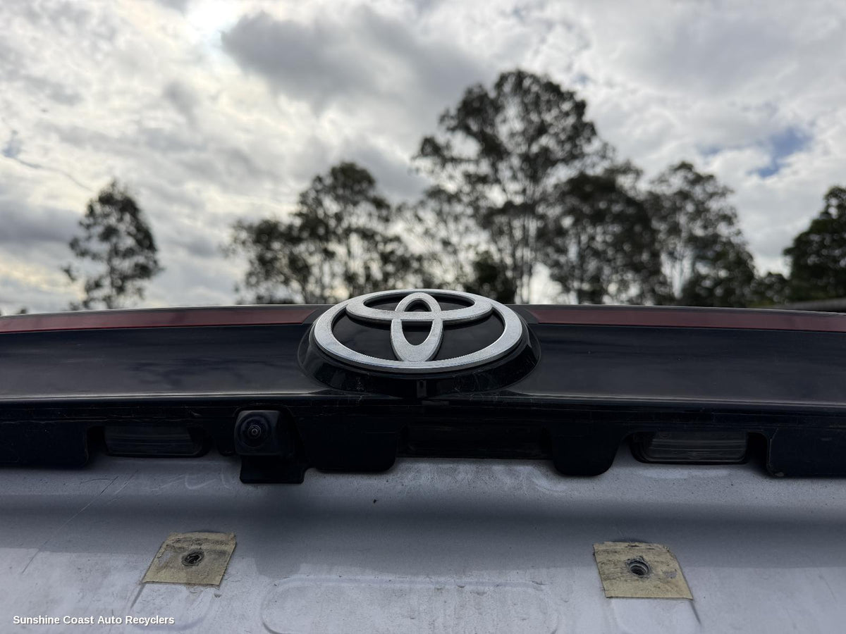 2020-2026 Toyota Yaris Cross Tailgate Handle