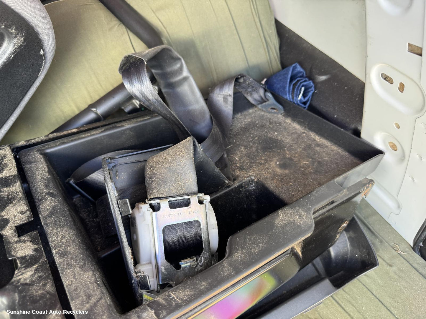 2013 Peugeot Partner Seatbelt Stalk
