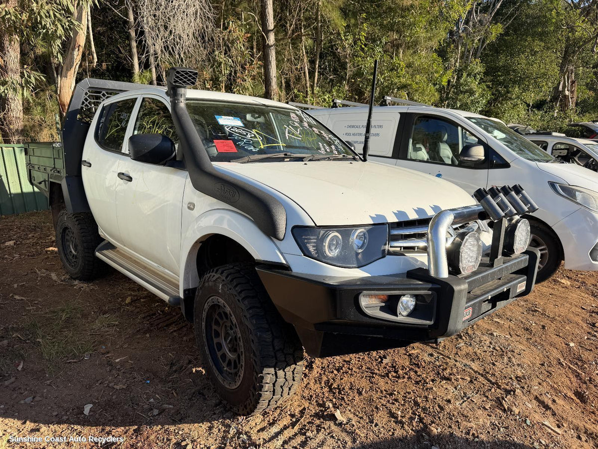 2009-2015 Mitsubishi Triton Door Tailgate Seal