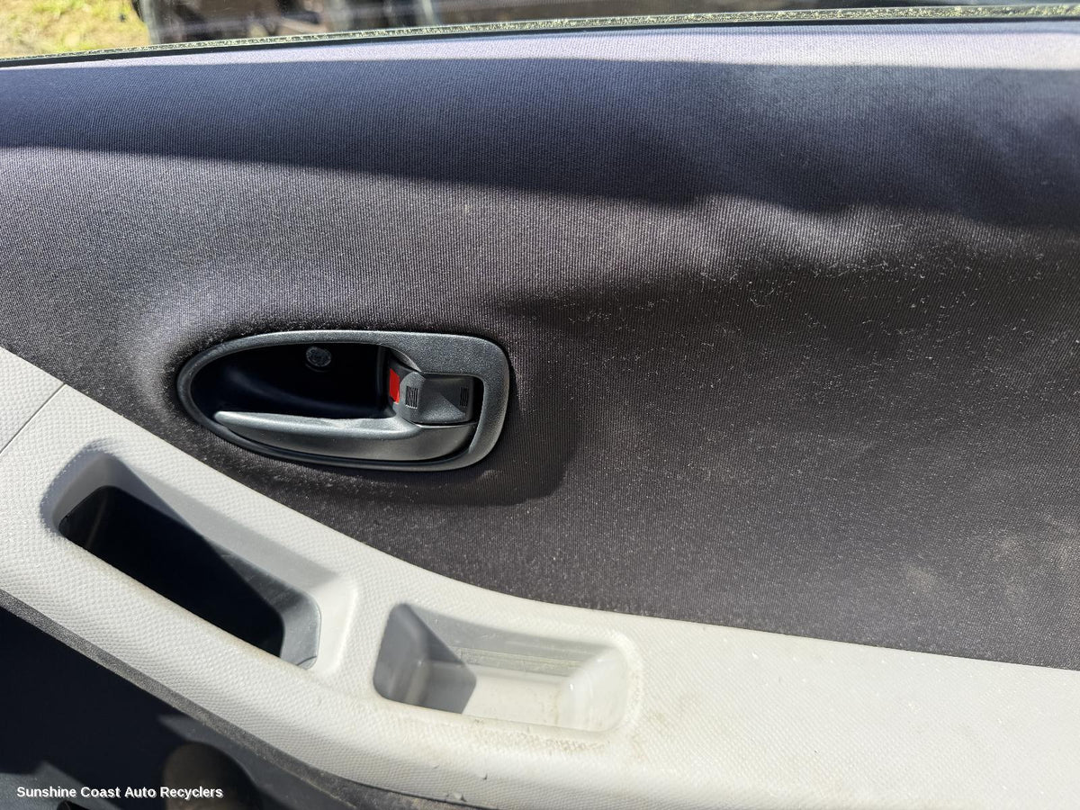 2005-2008 Toyota Yaris Door Handle
