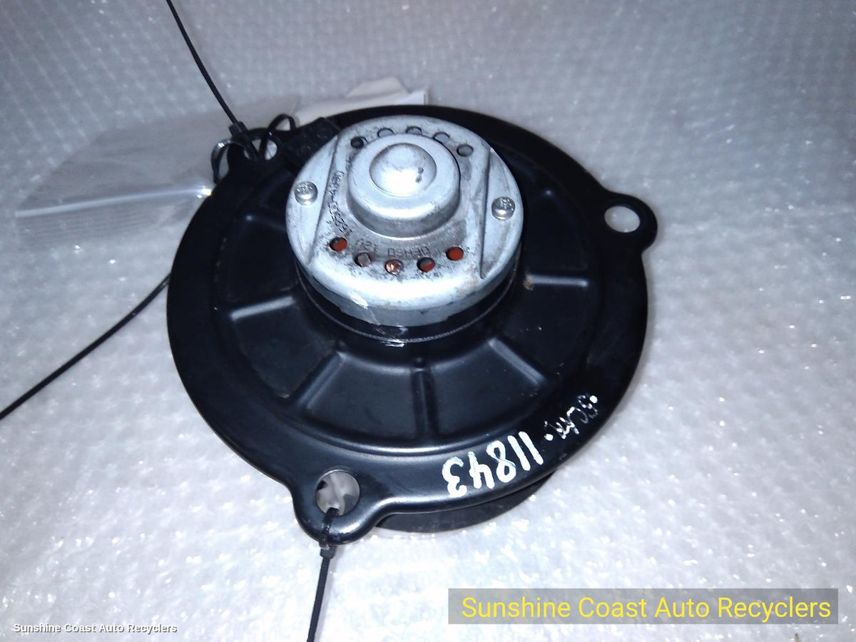 1994-2013 Mitsubishi L300 Heater Fan Motor