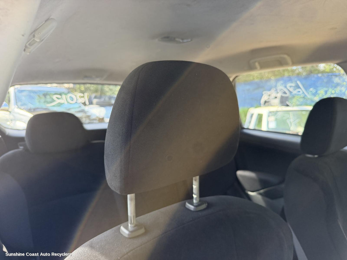 2009-2012 Mitsubishi Outlander Headrest