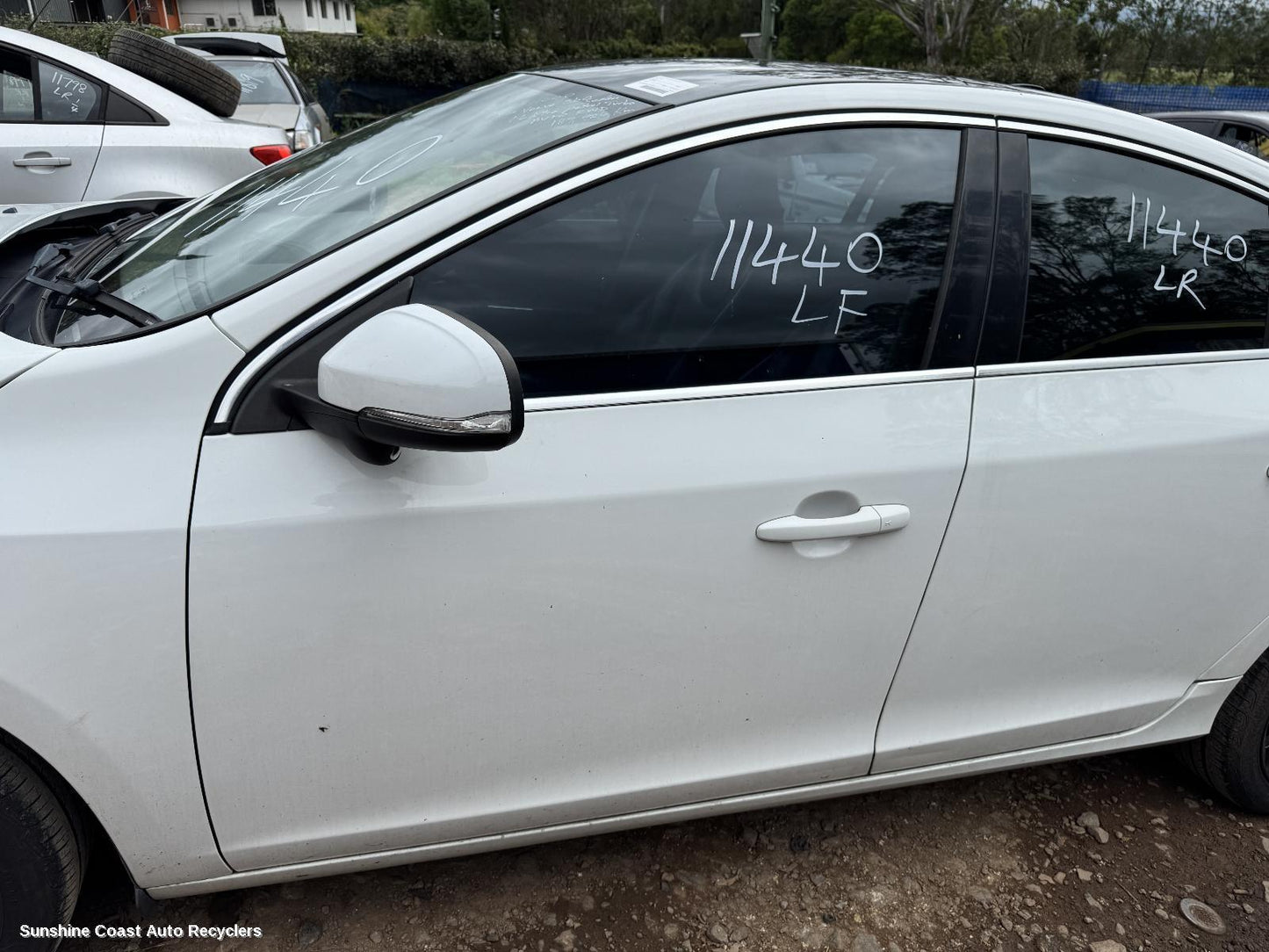 2012 Volvo S60/v60 Left Front Door