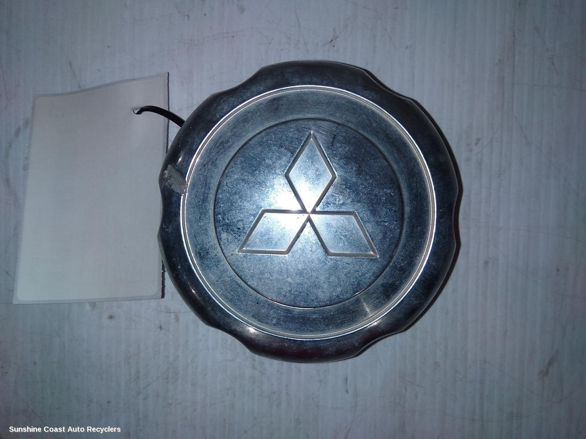 1996-2006 Mitsubishi Triton Wheel Cover Hub Cap