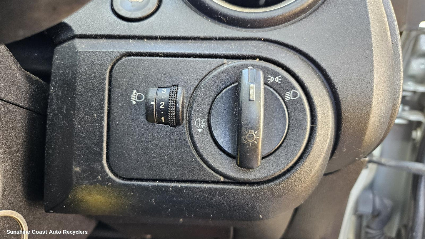 2004-2005 Ford Fiesta Combination Switch