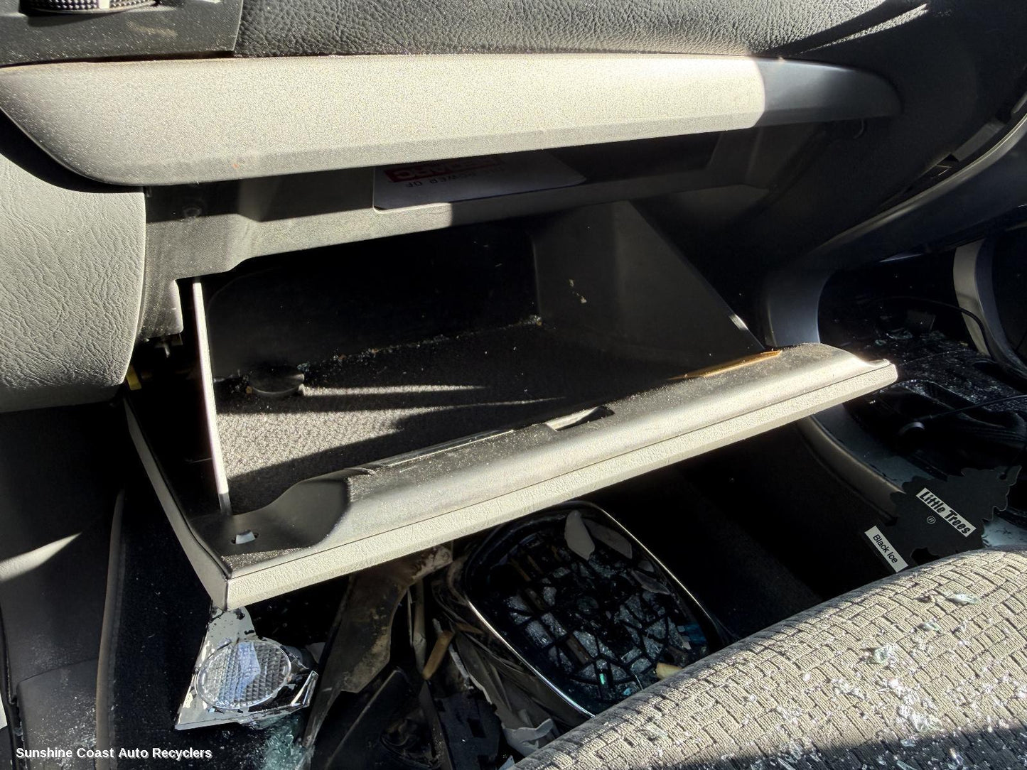 2003-2009 Toyota Prado Glove Box