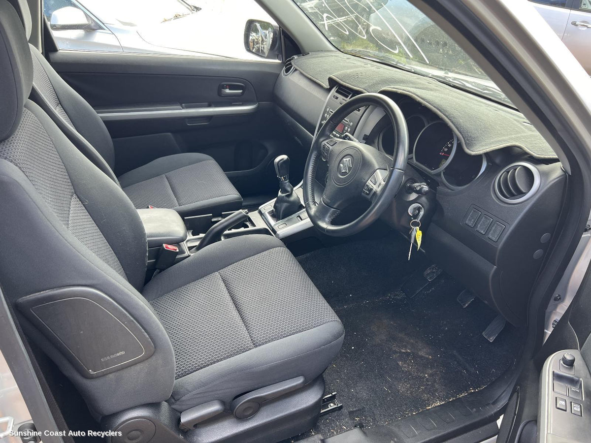 2005-2018 Suzuki Vitara Door Handle