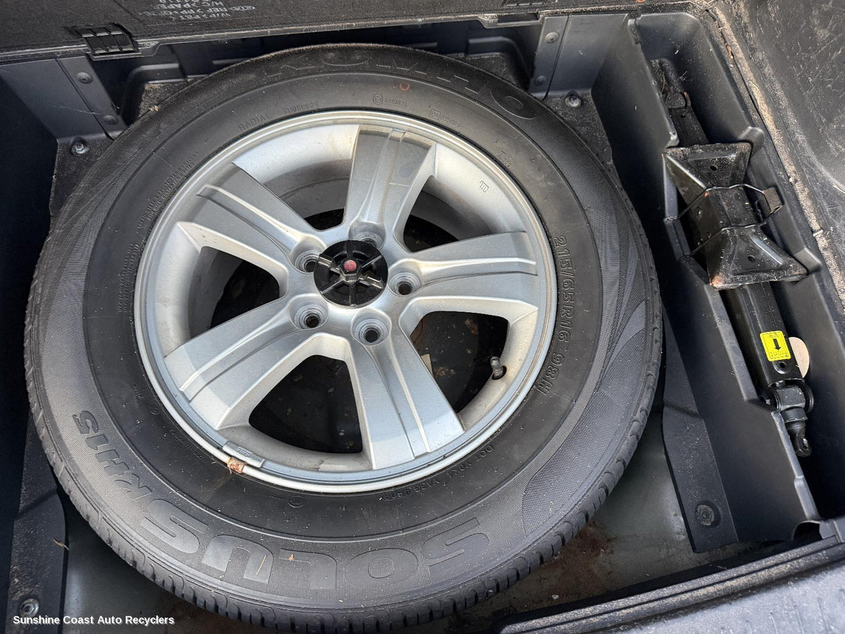 2004-2010 Kia Sportage Wheel Mag