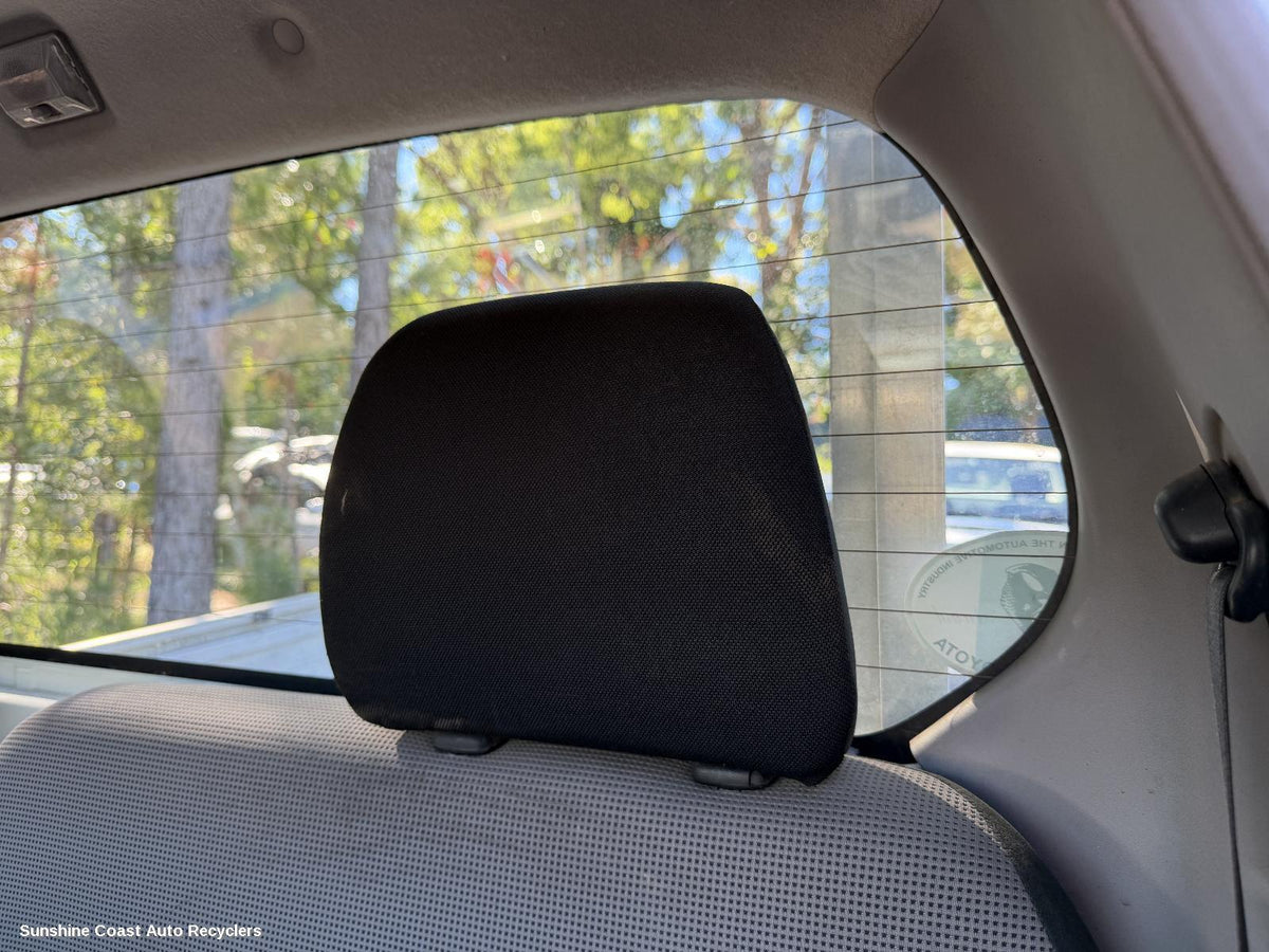 2009-2015 Mitsubishi Triton Headrest
