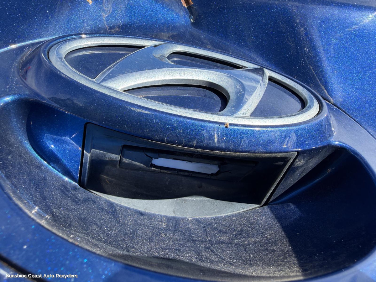 2011-2019 Hyundai Accent Tailgate Handle