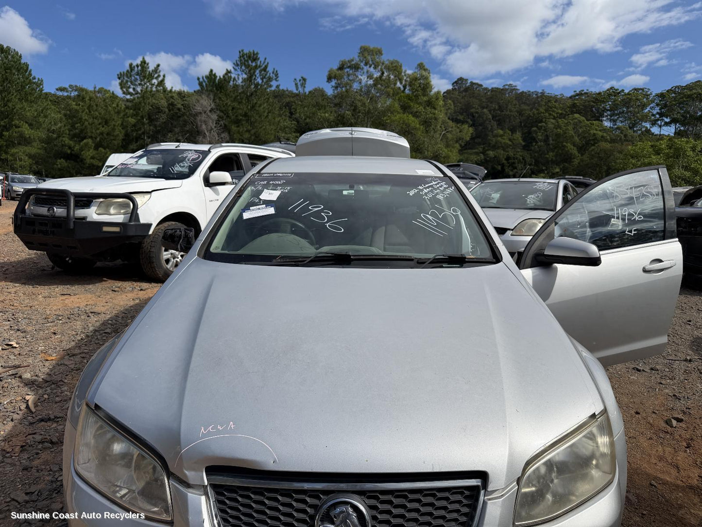 2006-2013 Holden Commodore Bonnet