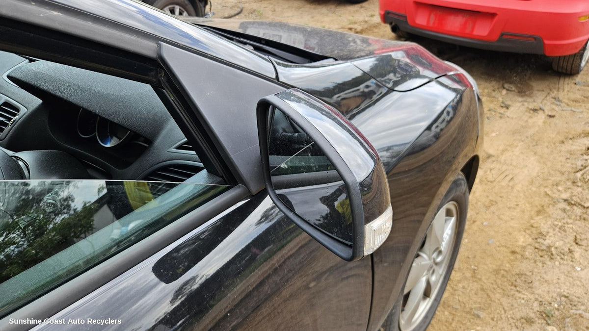 2010-2013 Renault Megane Right Door Mirror