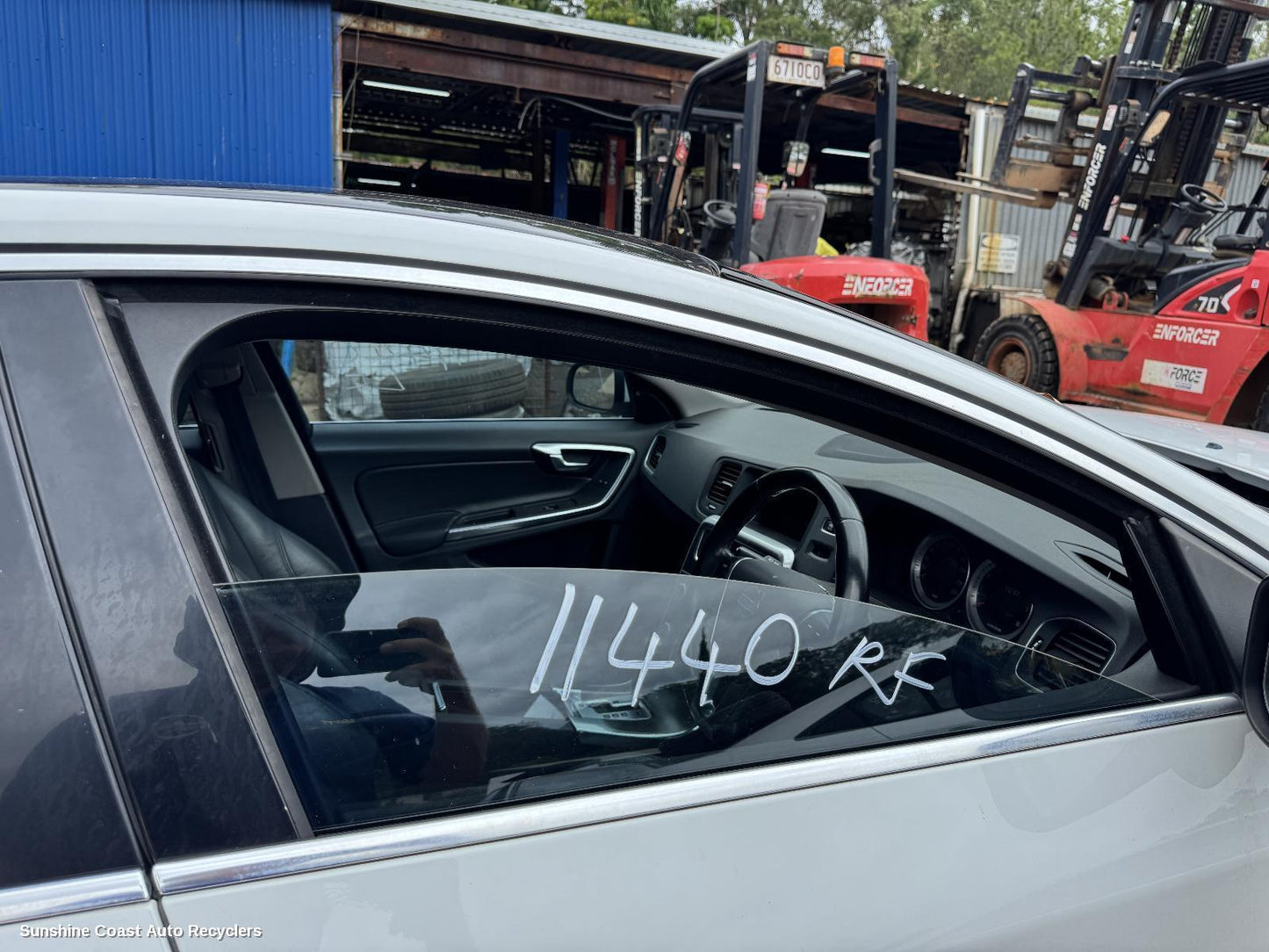 2012 Volvo S60/v60 Right Front Door Window