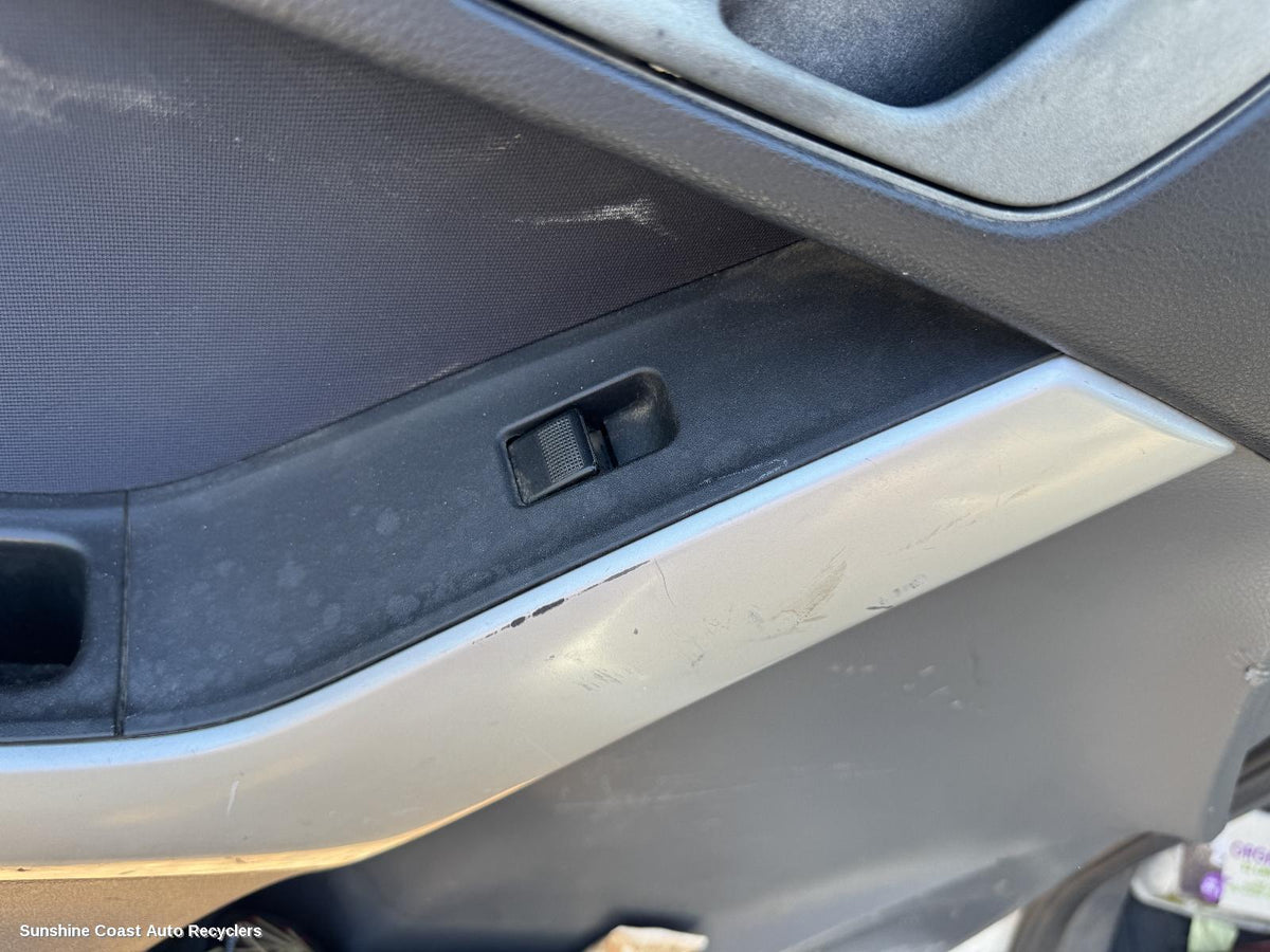 2011-2020 Mazda Bt50 Pwr Dr Wind Switch