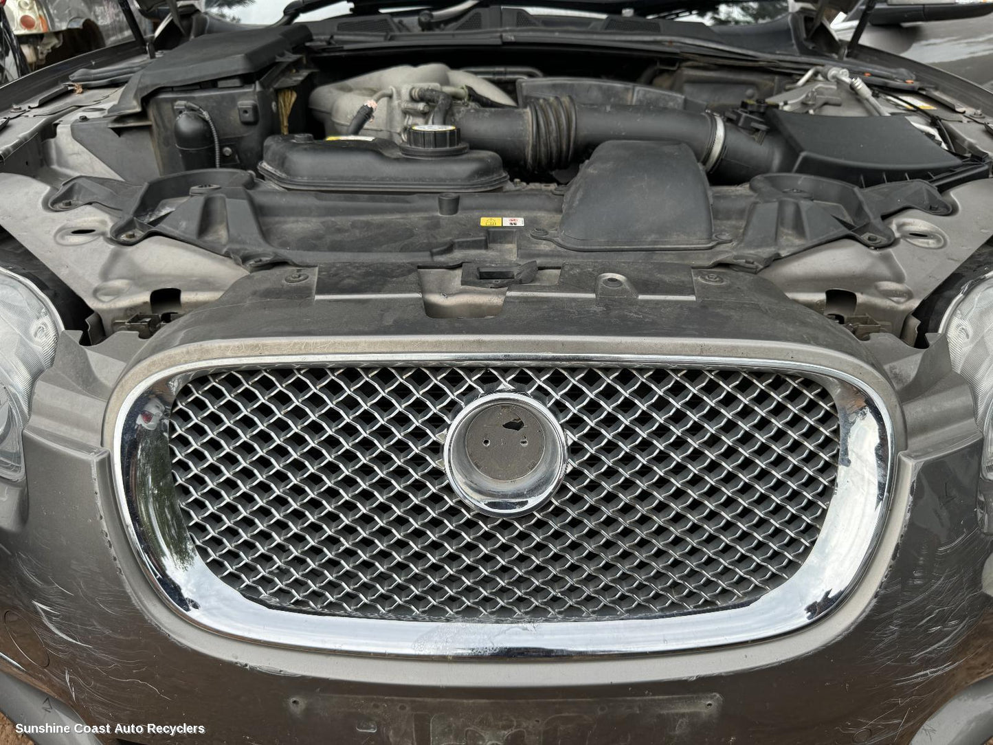 2008-2015 Jaguar Xf Grille