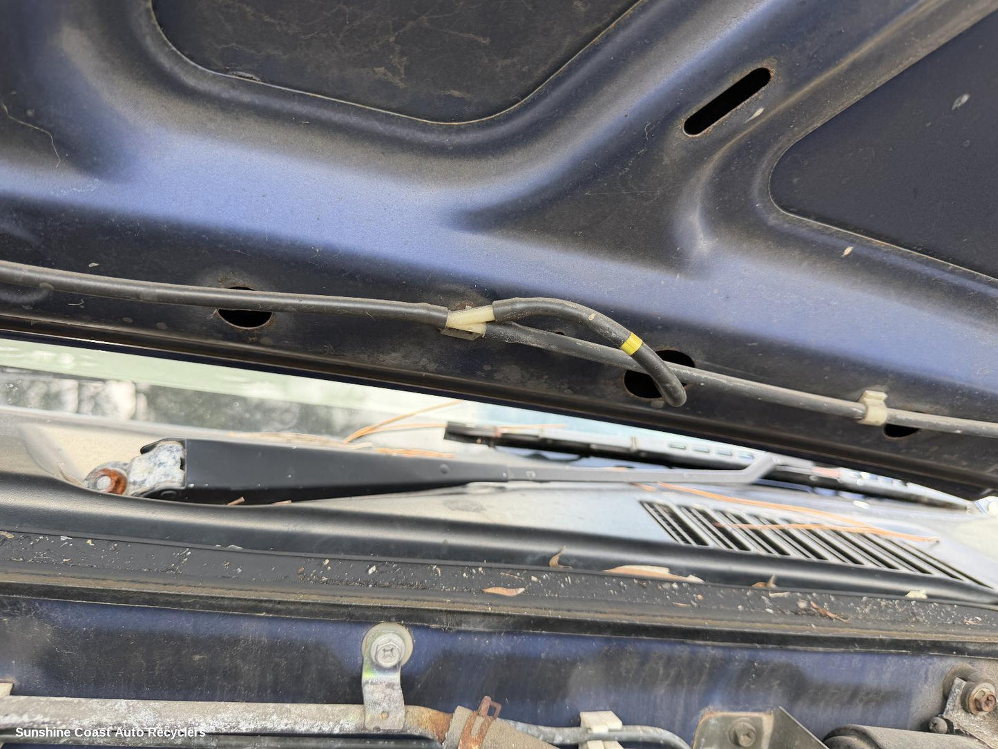 2001 Nissan Navara Wiper Arm