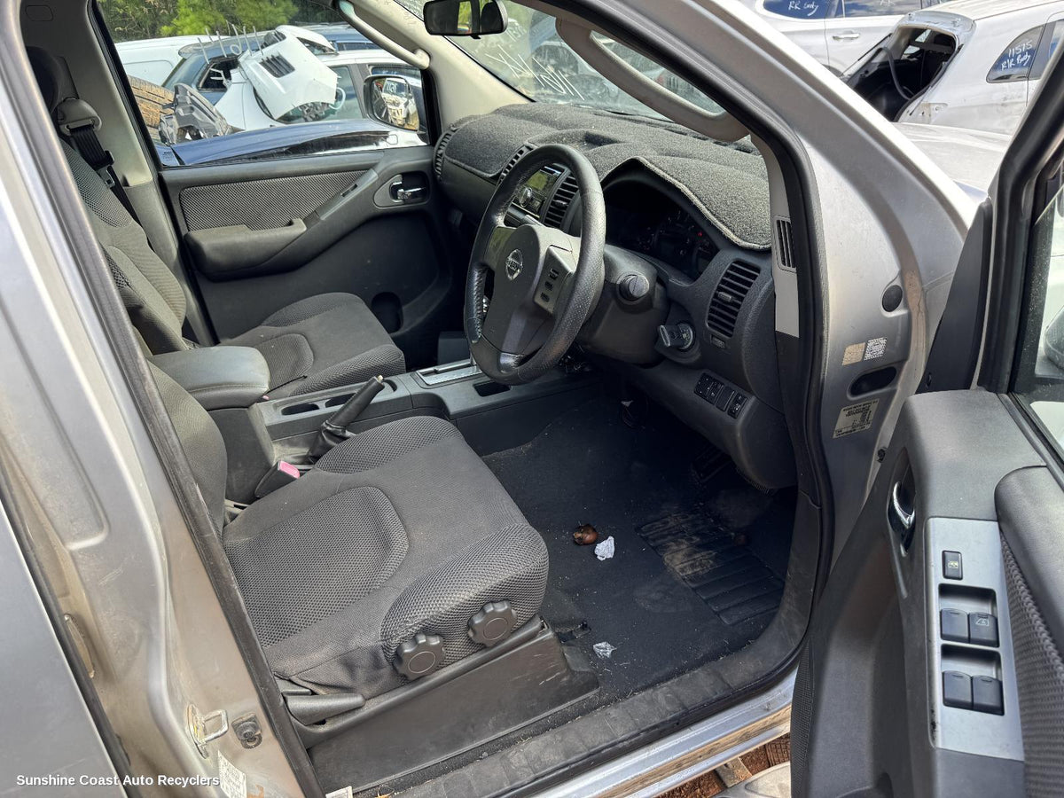 2005-2015 Nissan Navara Steering Box Rack