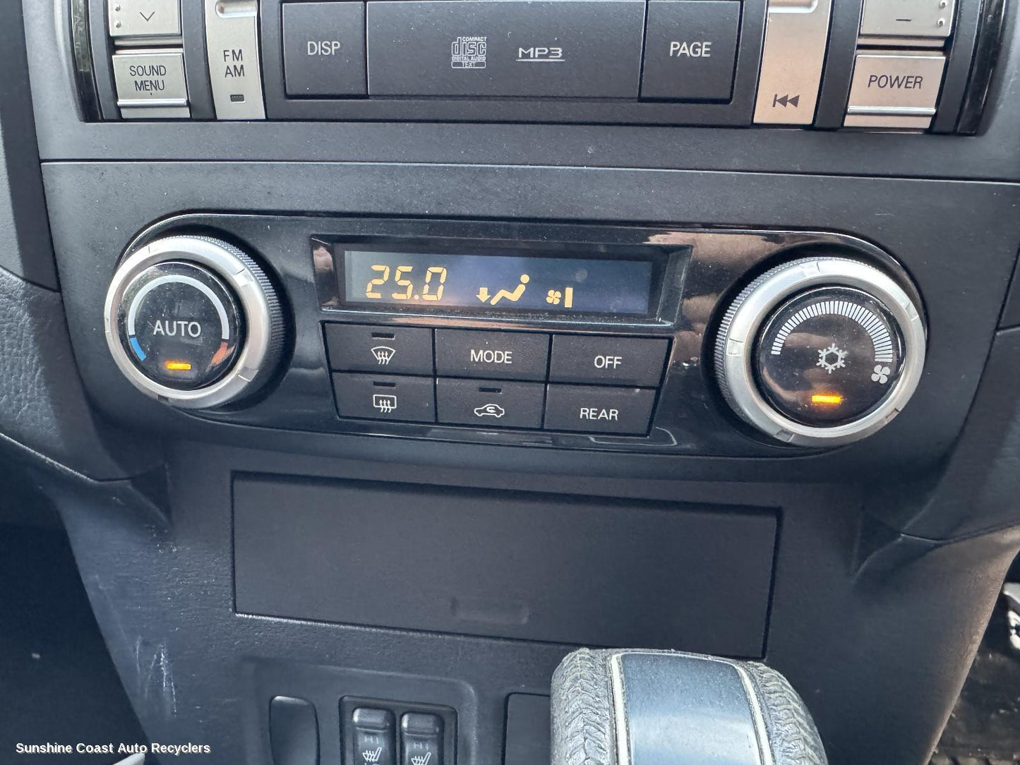 2006-2014 Mitsubishi Pajero Heater Ac Controls