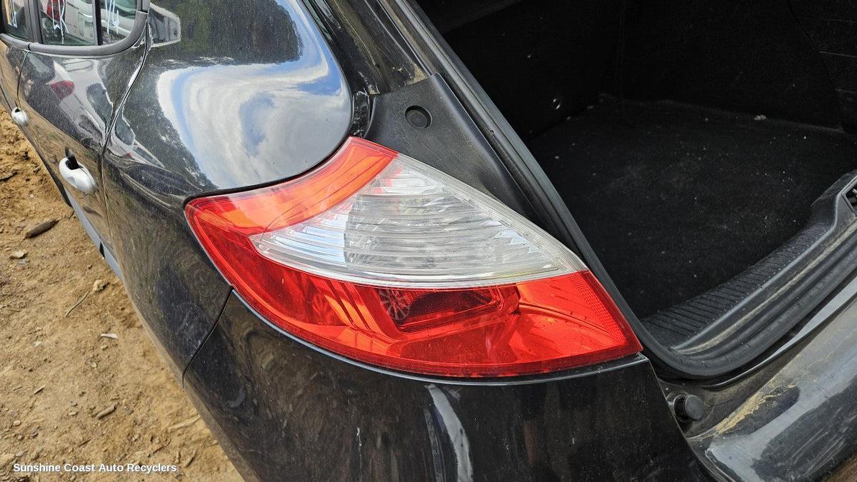 2010-2016 Renault Megane Left Taillight
