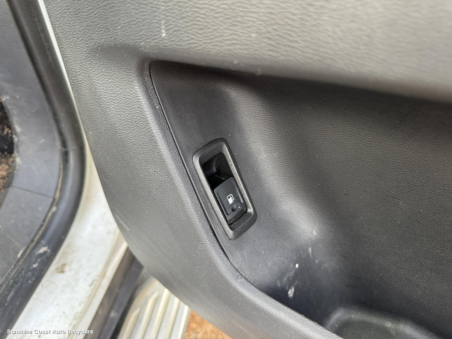 2022 Ldv D90 Misc Switch Relay