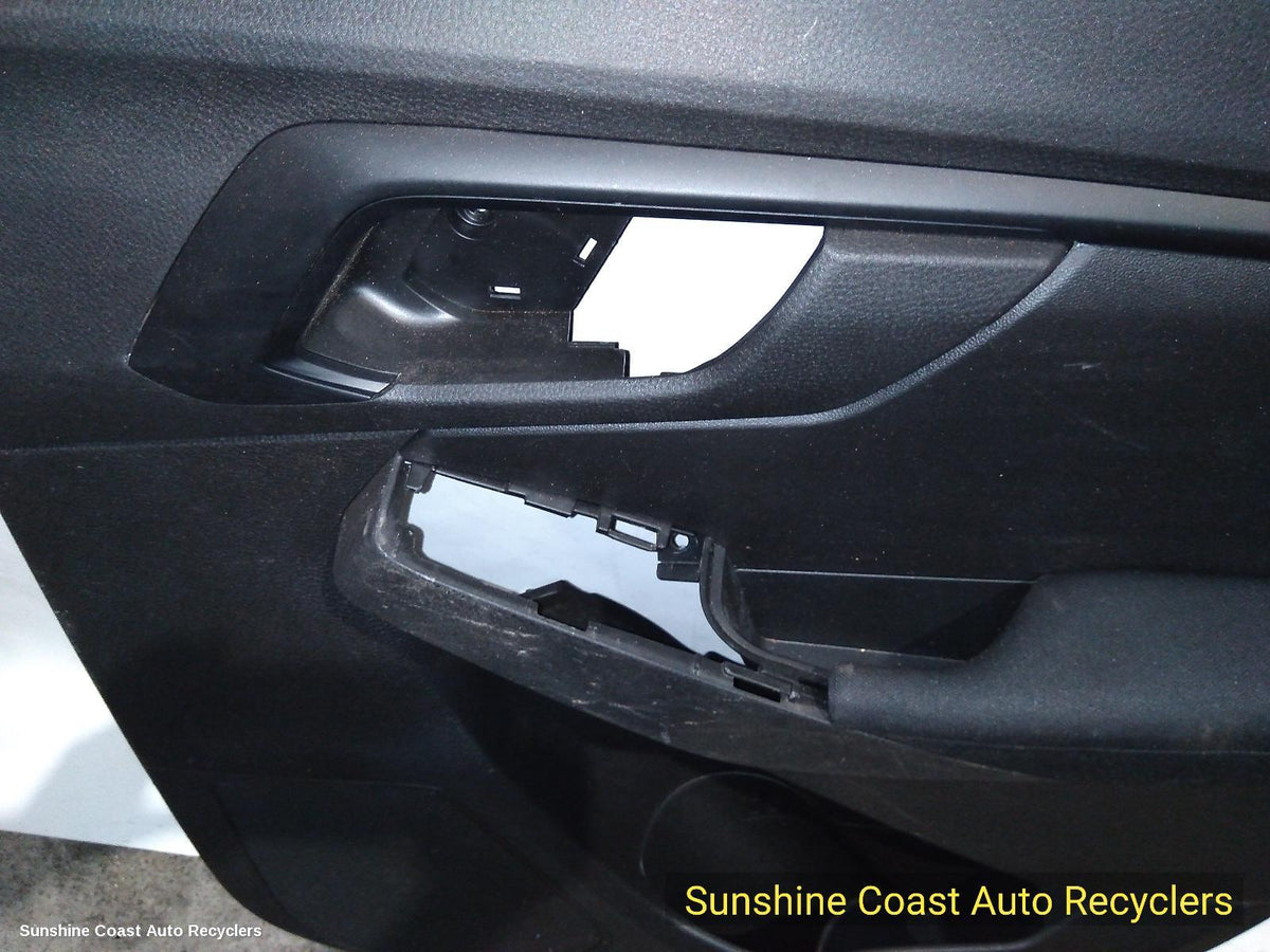 2020-2026 Isuzu Dmax Door Trim