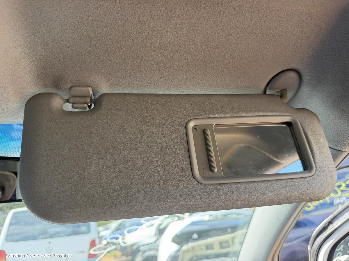 2005-2016 Toyota Yaris Sunvisor