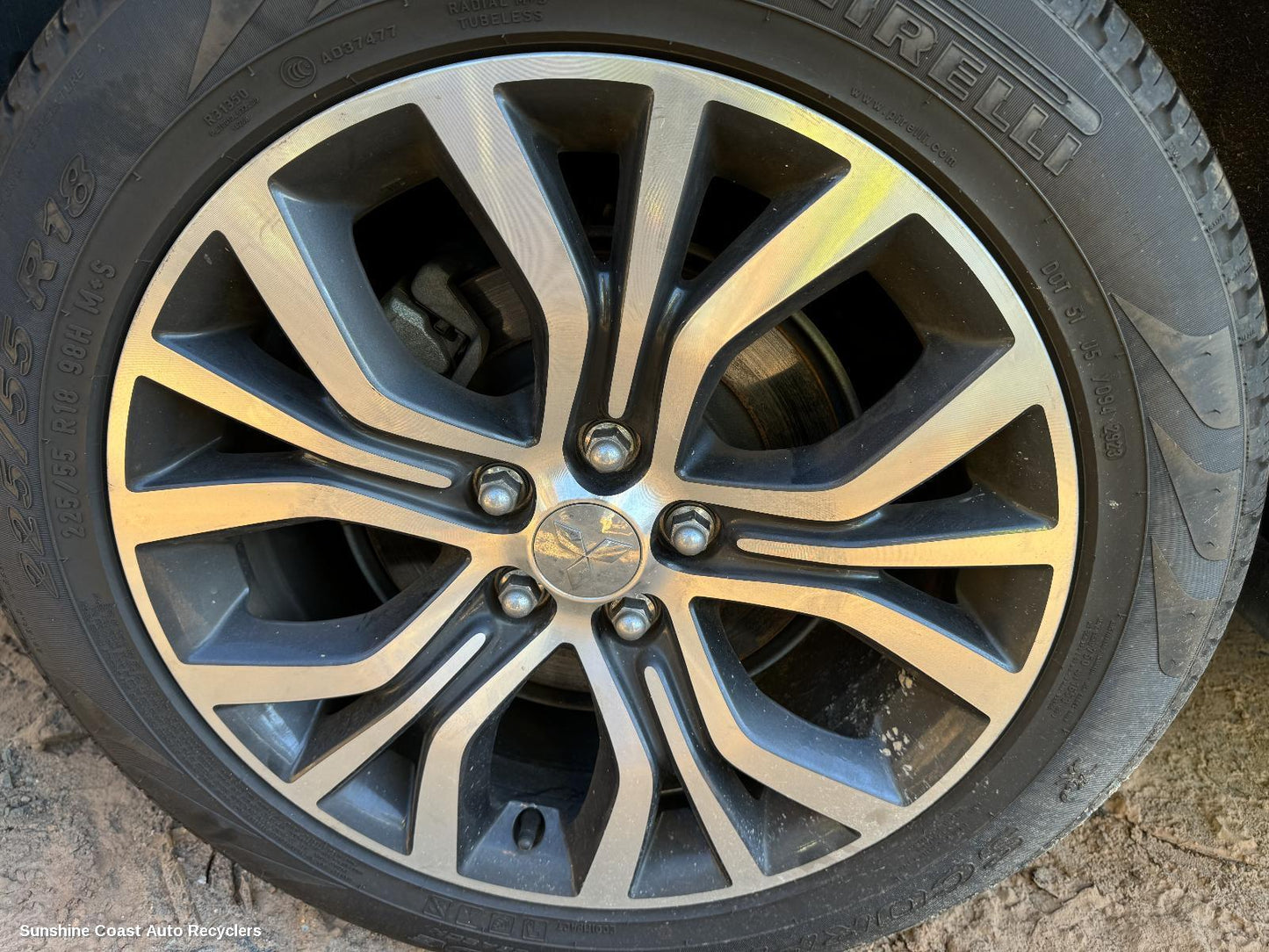 2016 Mitsubishi Outlander Wheel Mag