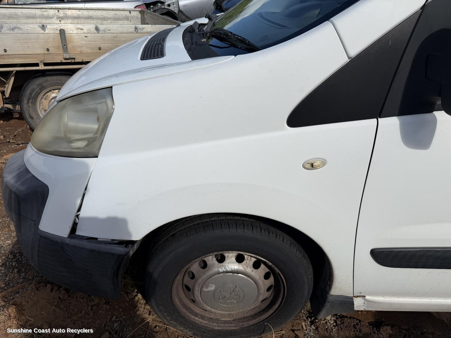 2008-2015 Peugeot Expert Left Guard