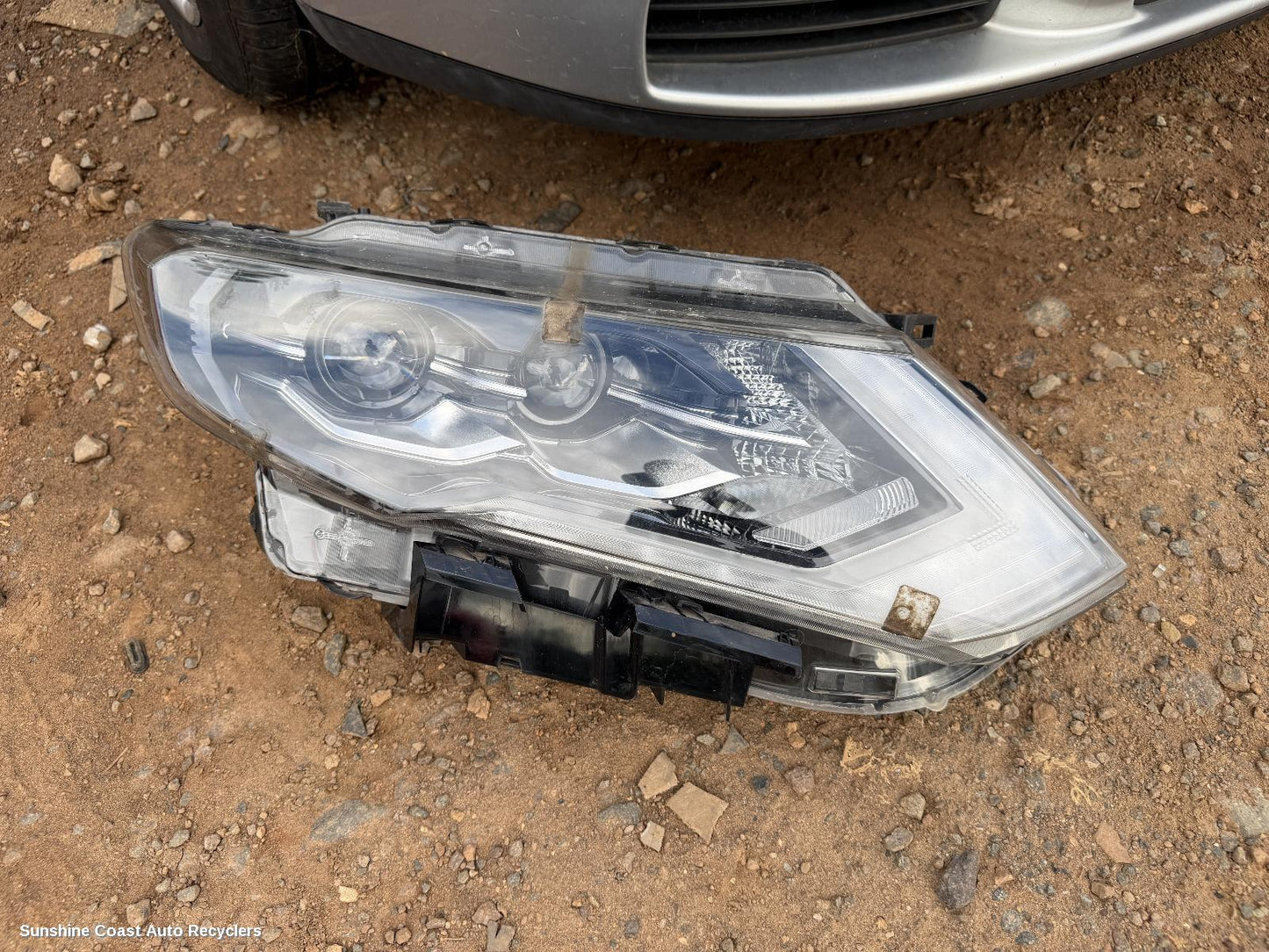 2017-2022 Nissan Xtrail Right Headlamp
