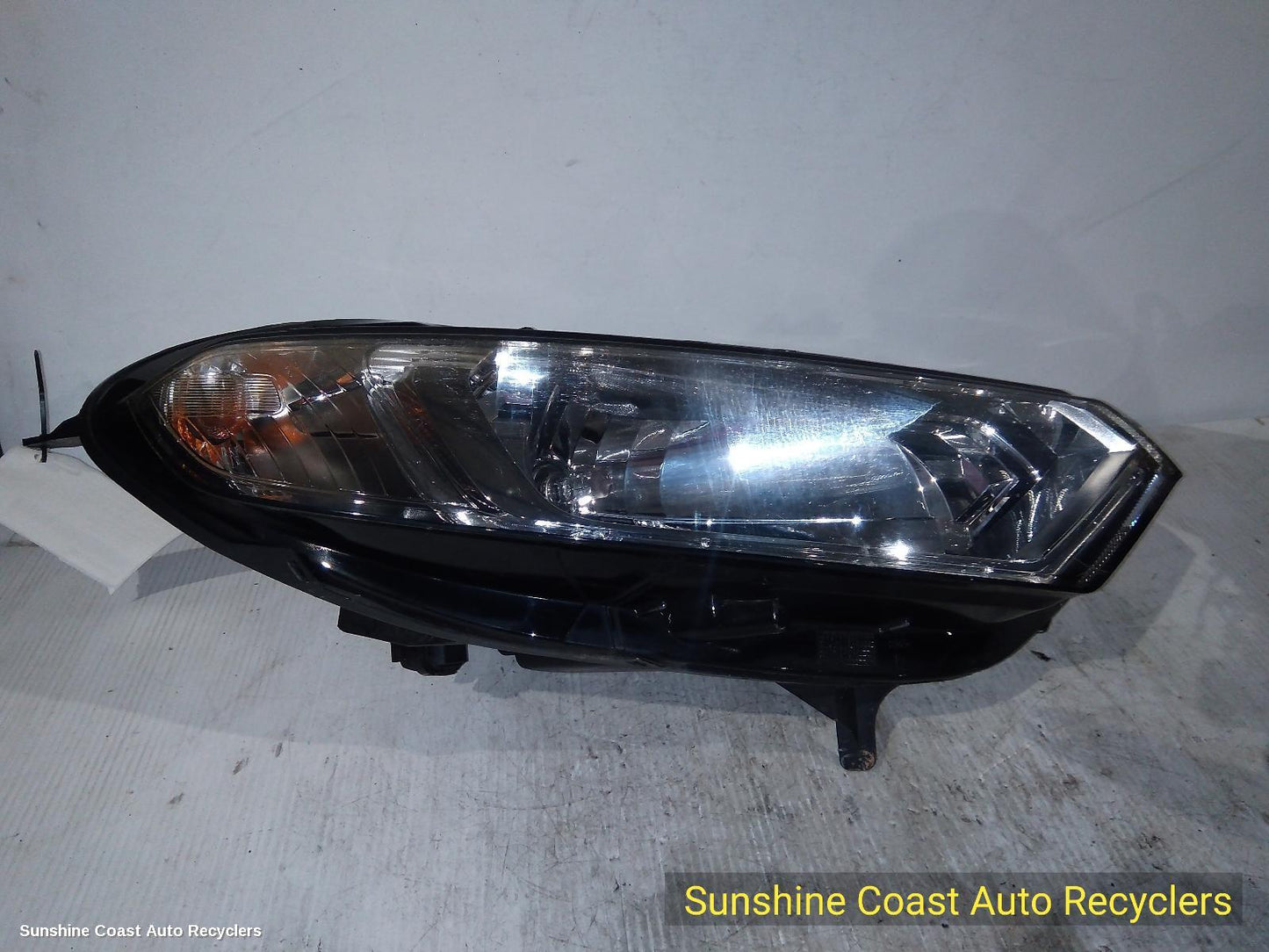 2013-2017 Ford Ecosport Right Headlamp