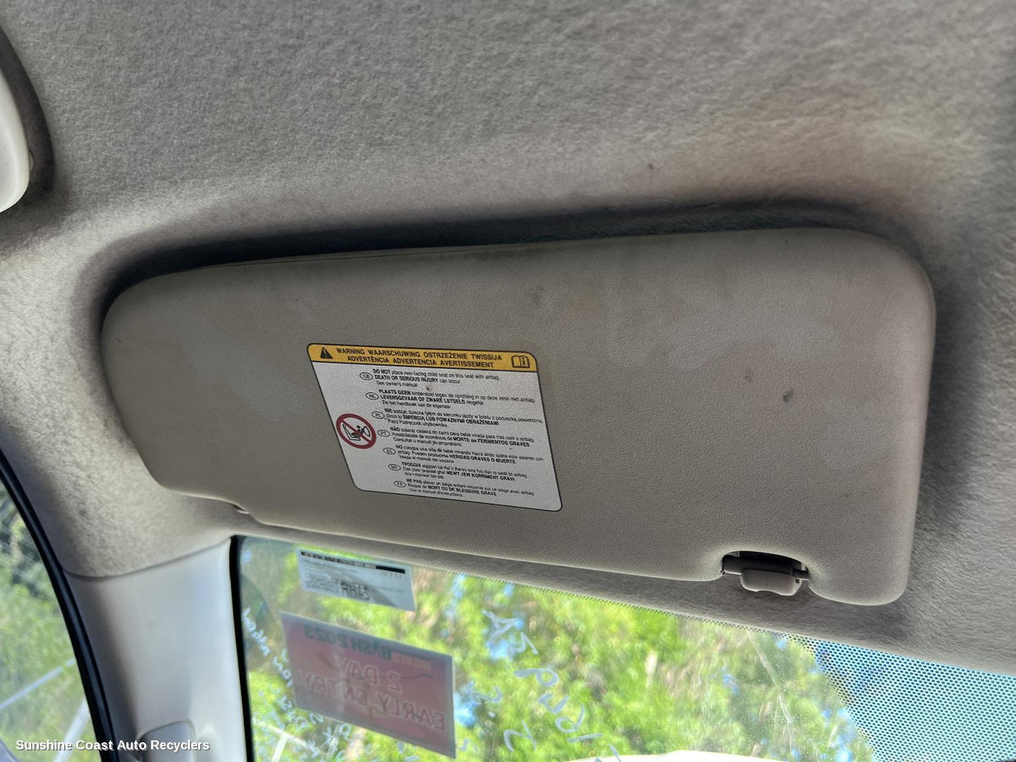 2015 Isuzu Mu-x Sunvisor