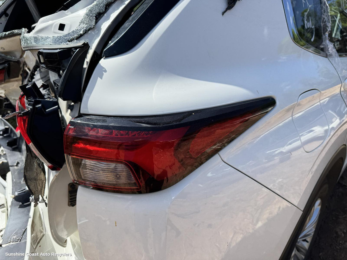 2021-2026 Mitsubishi Outlander Right Taillight