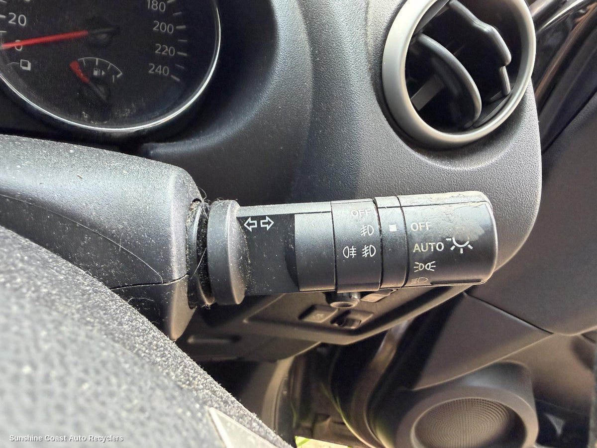 2007-2014 Nissan Dualis Combination Switch