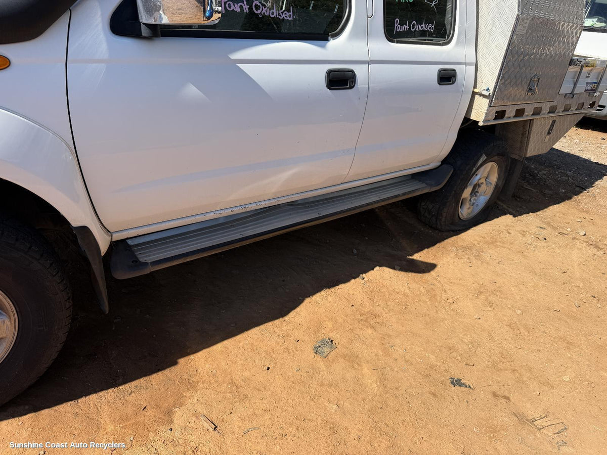 1997-2015 Nissan Navara Side Step Skirt