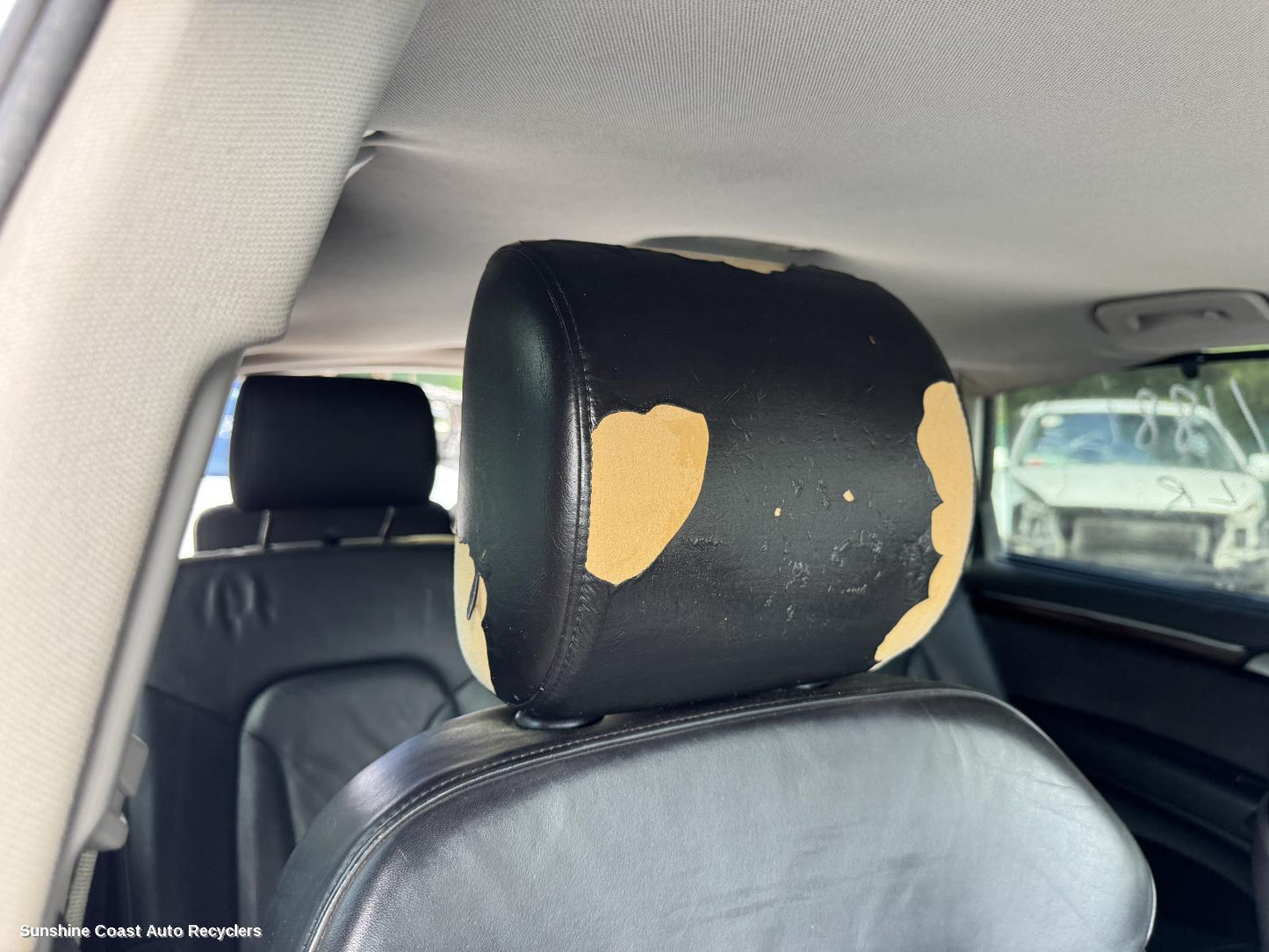 2006-2015 Audi Q7 Headrest
