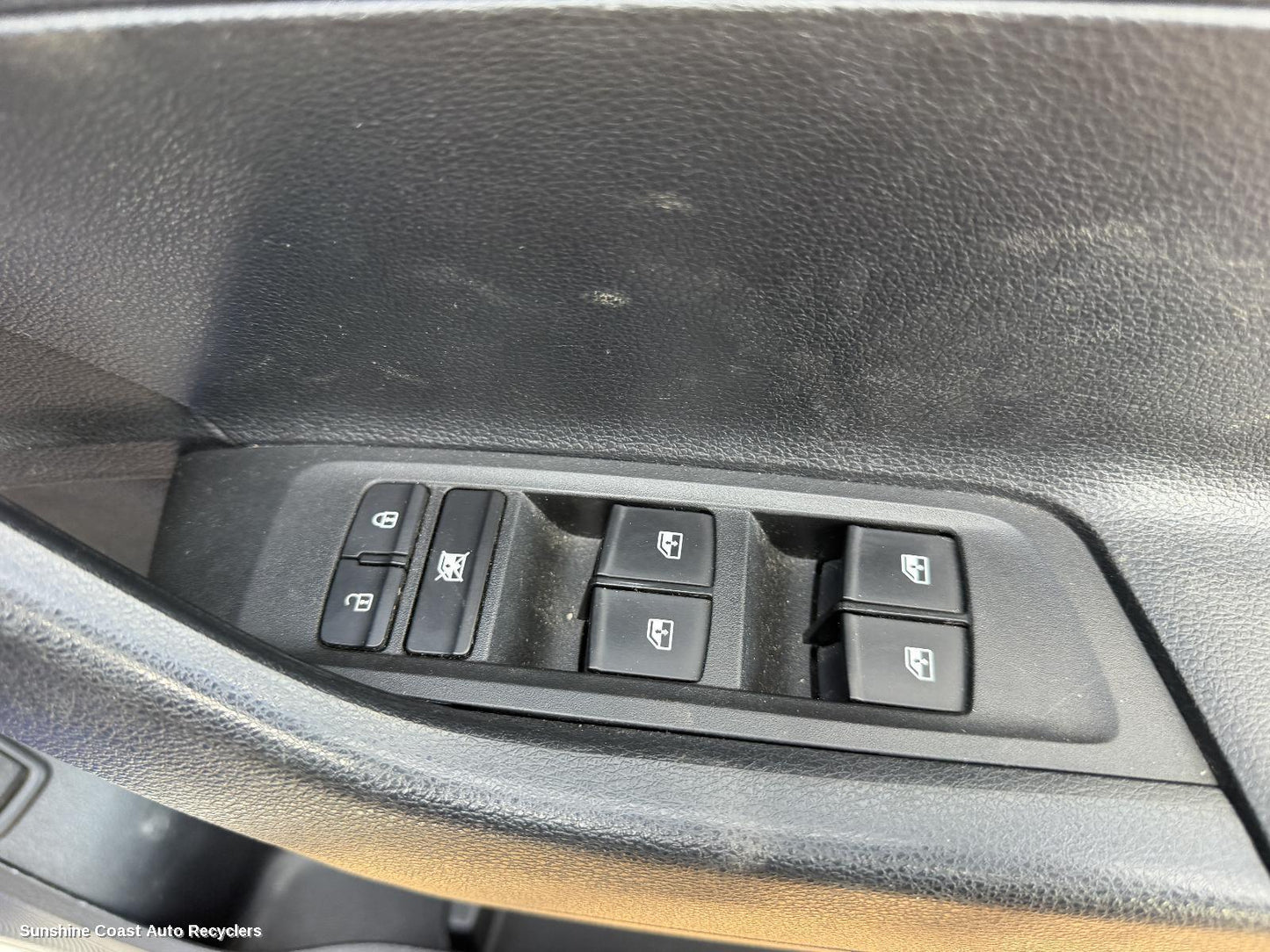 2017-2021 Ldv T60 Pwr Dr Wind Switch