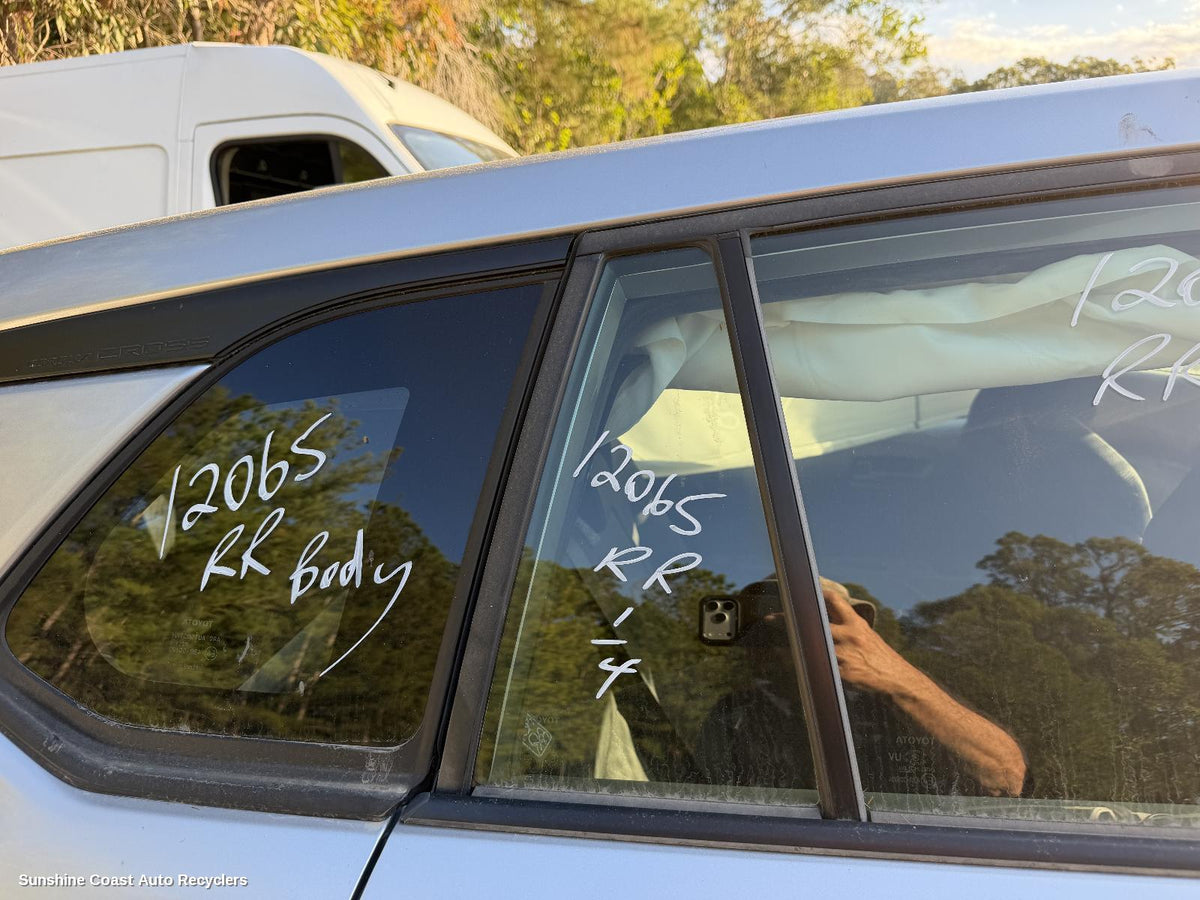 2022-2026 Toyota Corolla Cross Right Rear 1 4 Door Glass