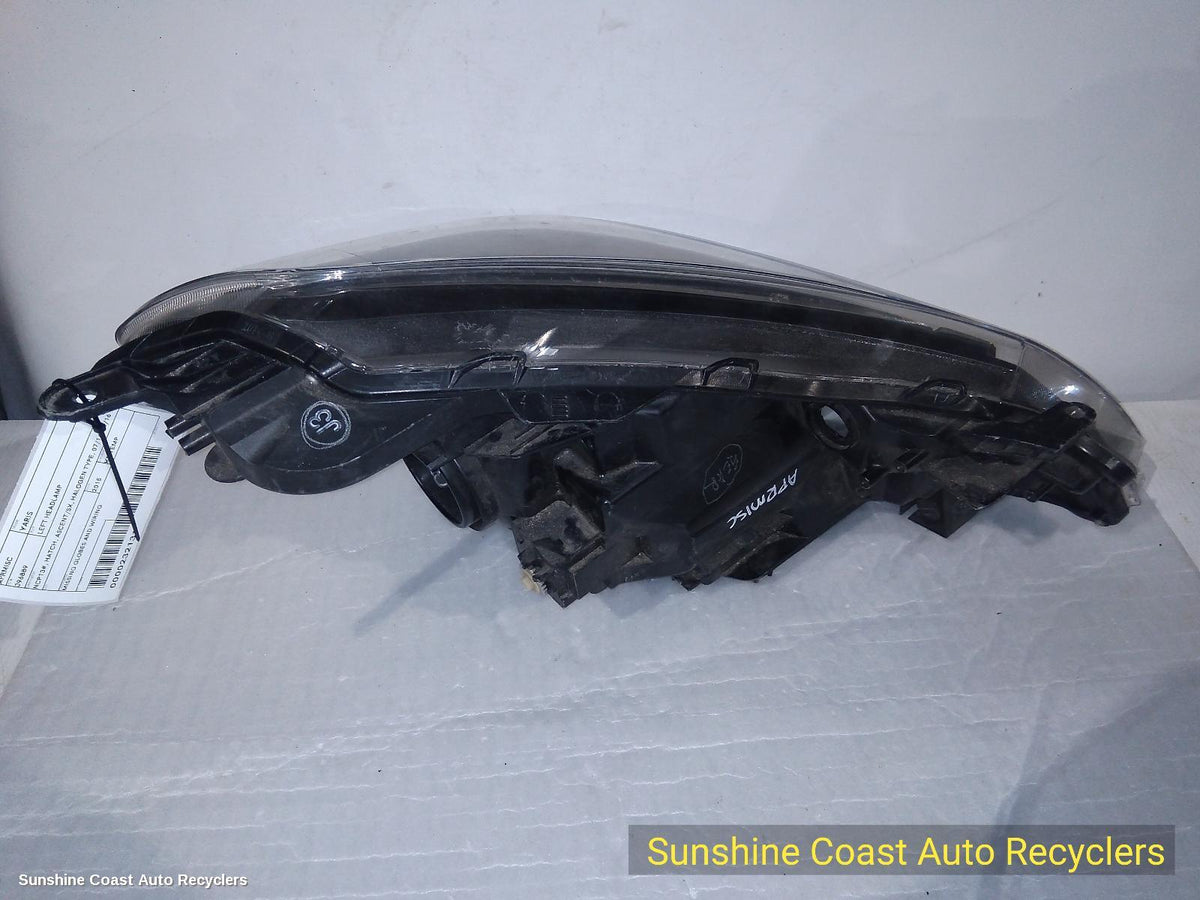 2014-2016 Toyota Yaris Left Headlamp