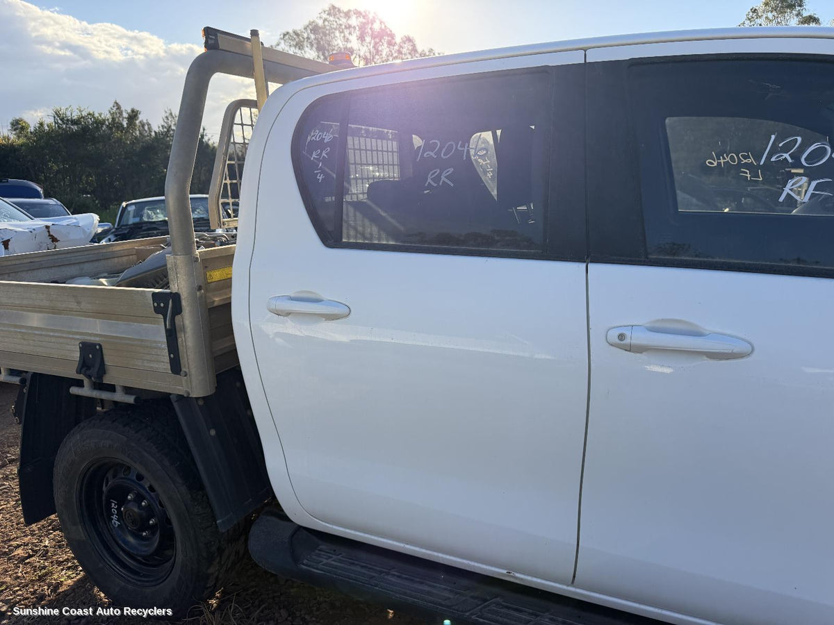 2015-2025 Toyota Hilux Right Rear Door Window
