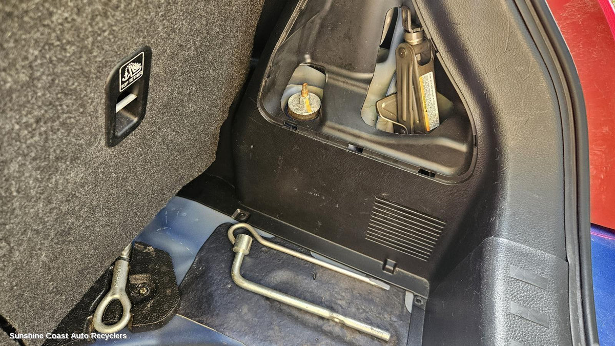 2010-2017 Suzuki Swift Jack Tool Kit