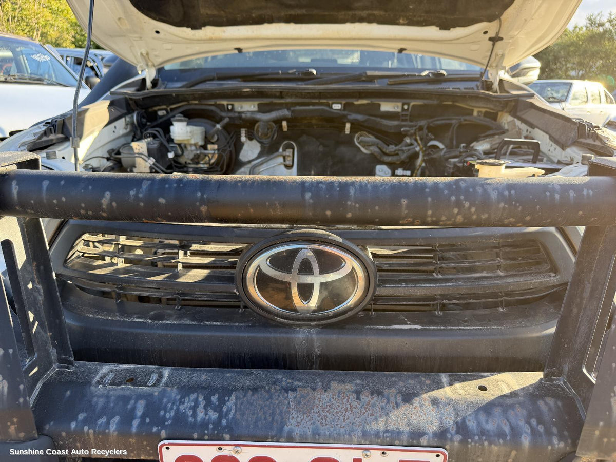 2020-2023 Toyota Hilux Grille
