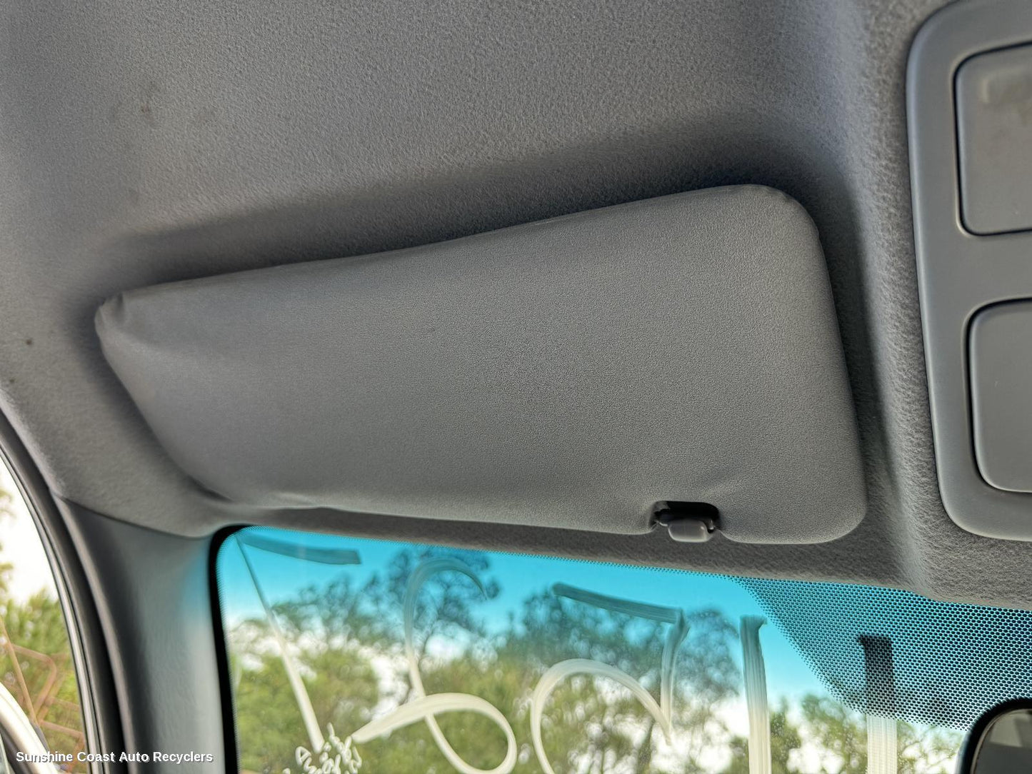 2001 Toyota Rav4 Sunvisor