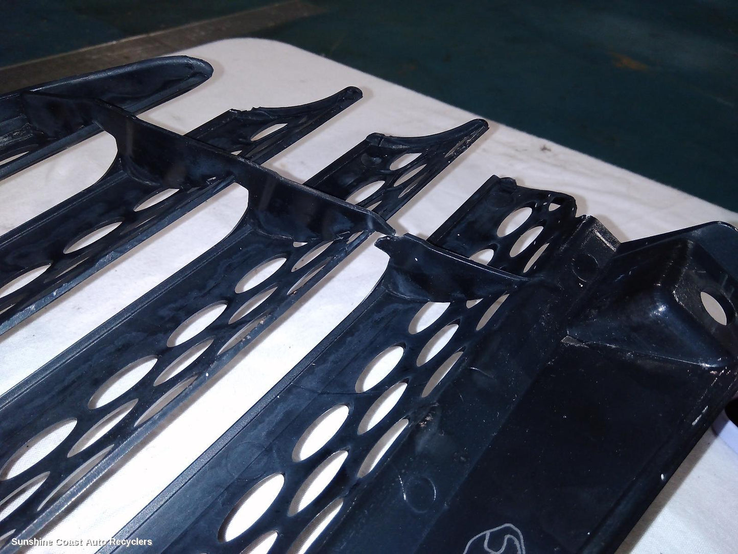 2008 Mercedes Vito Grille
