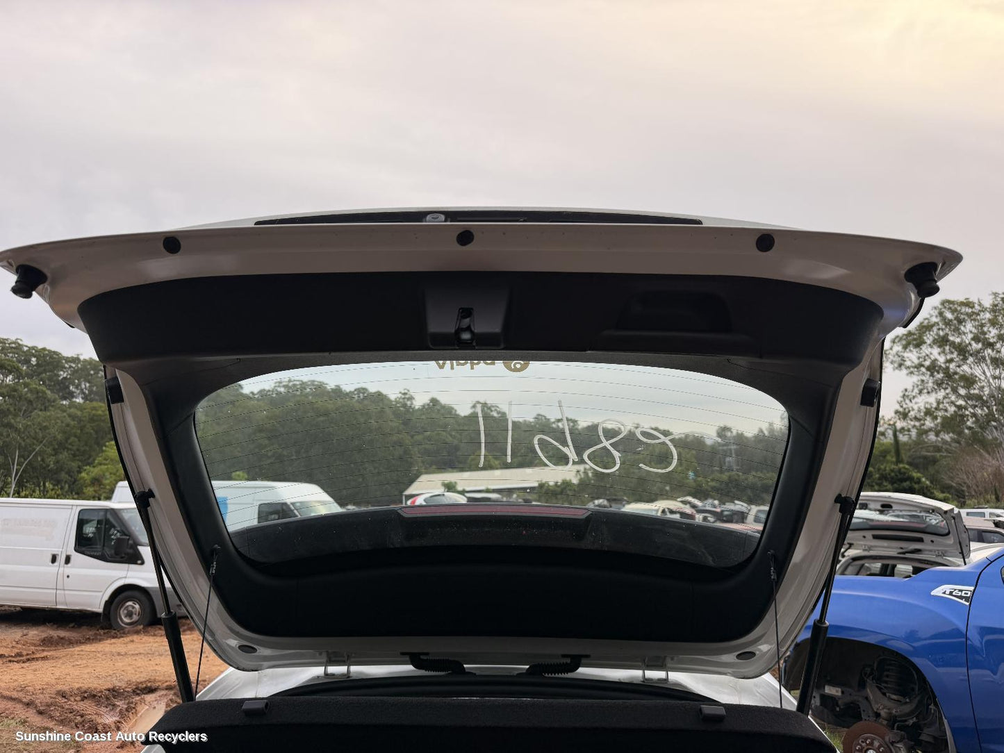 2018-2024 Kia Cerato Hatch Strut