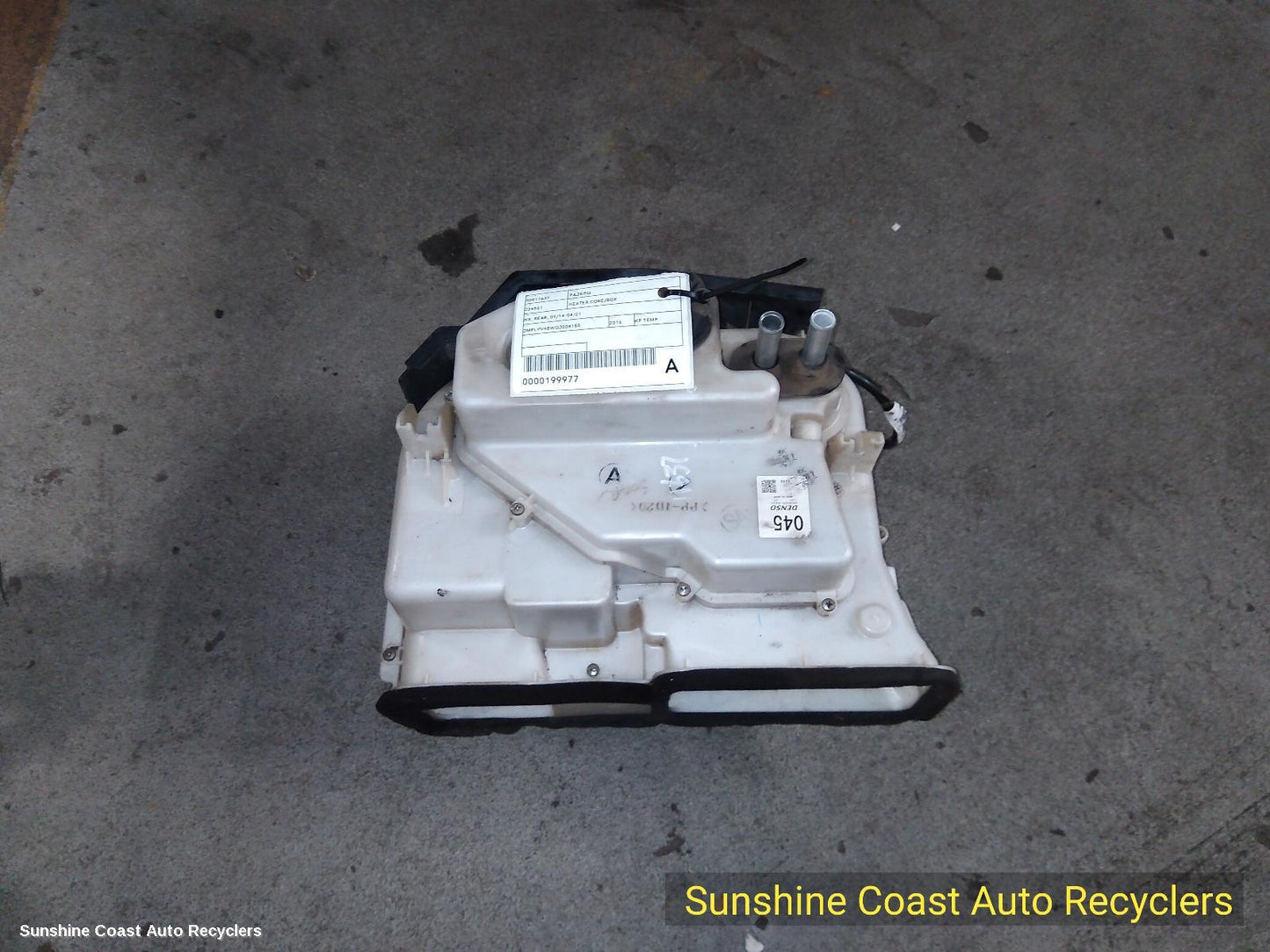 2016 Mitsubishi Pajero Heater Core Box