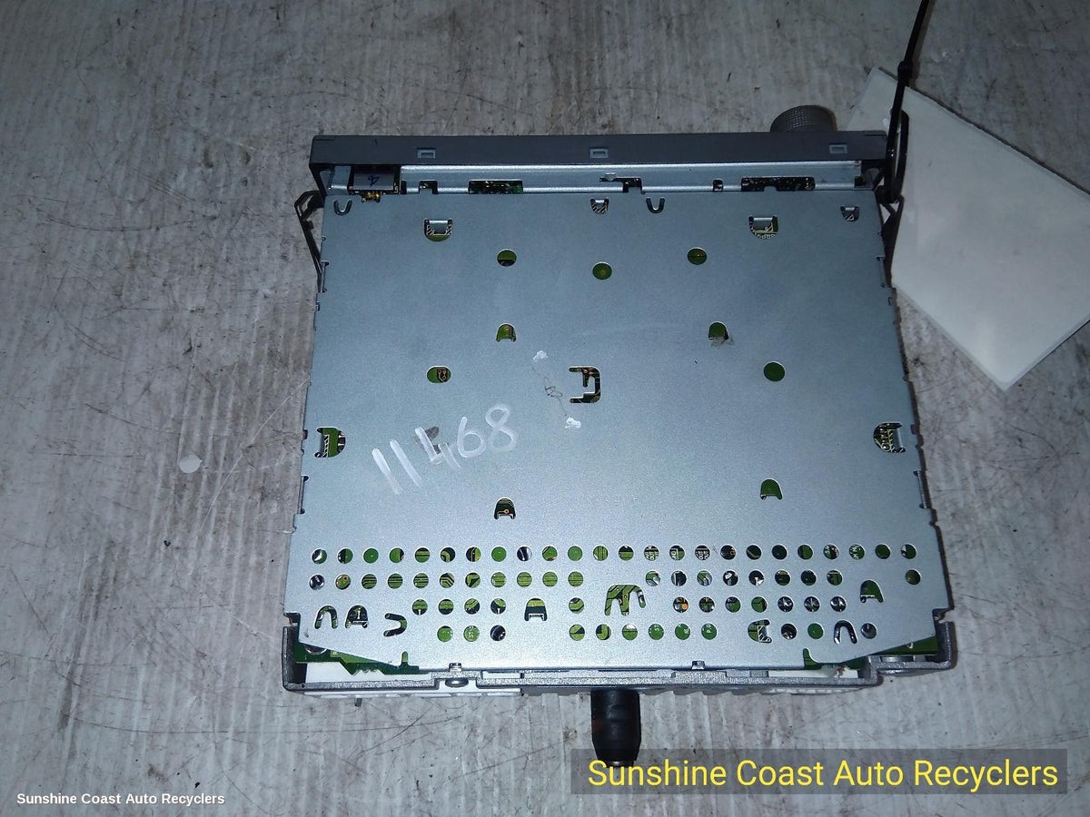 2002-2006 Ford Courier Radio Cd Dvd Sat Tv